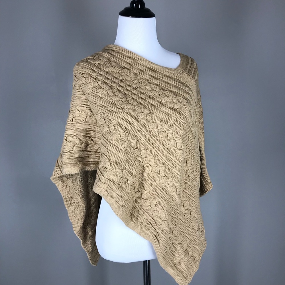 Cable Knit Cropped Poncho by Loft in Gold